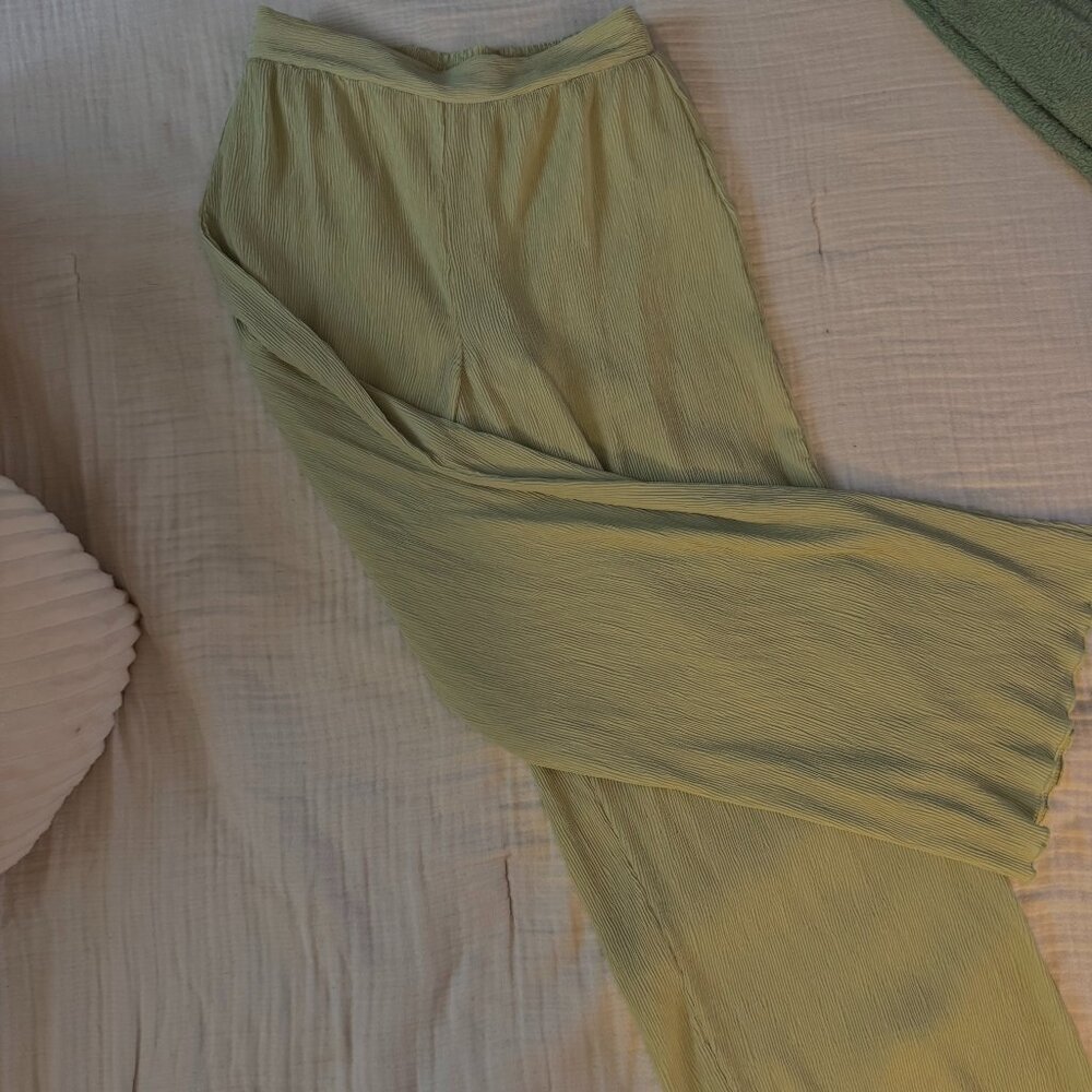Forever 21 Flowy Lime Green Pants